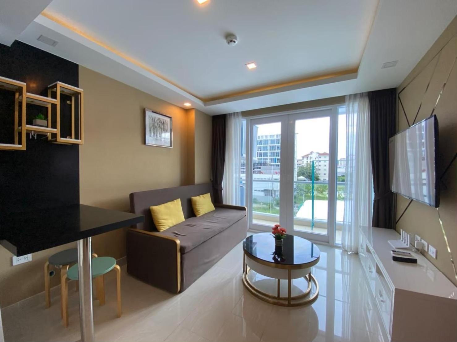 Grand Avenue Suites X Monthstayz Thailand Pattaya Eksteriør billede
