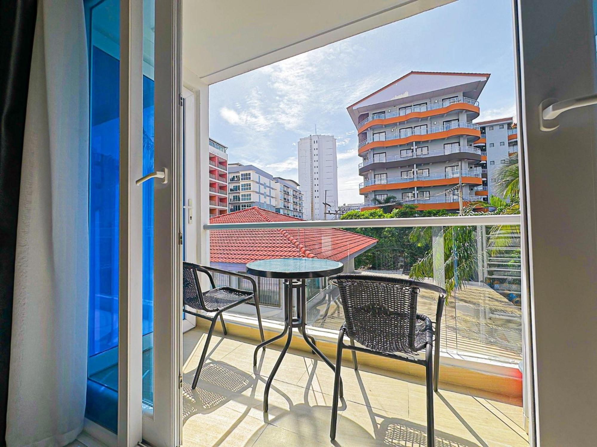 Grand Avenue Suites X Monthstayz Thailand Pattaya Eksteriør billede